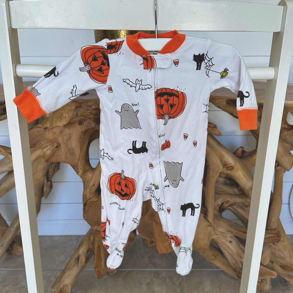 Carters Baby Pajamas size 0-3 months Halloween zipper